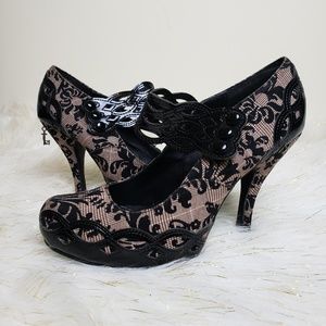 Mary Jane Lace Pumps Size 8